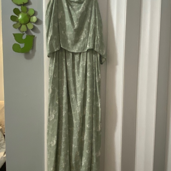 Cute Summer Dress, Never Worn, NWT - Picture 2 of 3